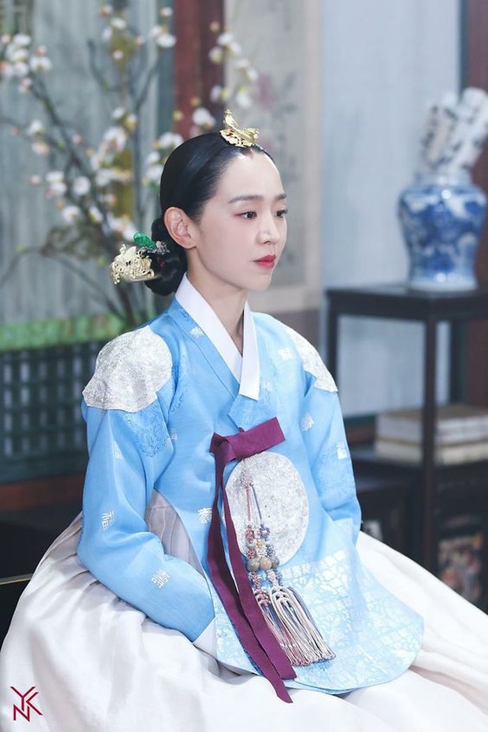 Sosok Ratu lain yang senantiasa diingat oleh para penonton, adalah Ratu Kim So Yong dari Mr. Queen, yang diperankan Shin Hye Sun./ Foto: YNK Entertainment