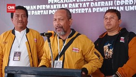 VIDEO: Kader Hanura Kota Malang Ramai-ramai Mundur Usai Daftarkan Cale