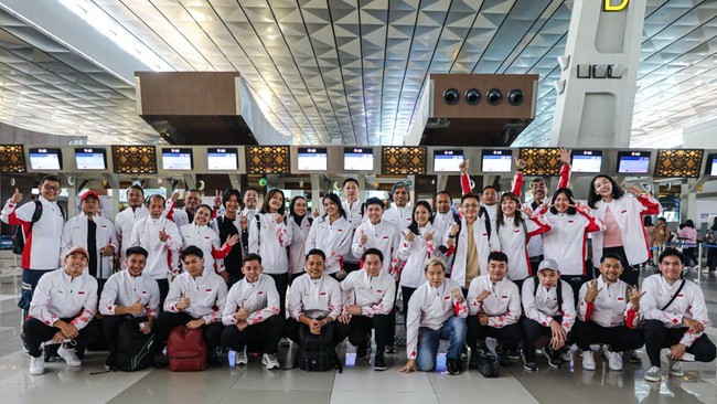 Tim Indonesia resmi berangkat menuju Suzhou, China dalam misi membawa kembali Piala Sudirman yang sudah 34 tahun tidak dimenangkan.