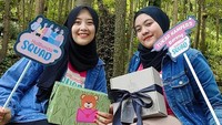 <p>Ada Bunda Neng dan Bunda Ajeng nih, dua member yang berasal dari Jawa Barat. "Ternyata satu daerah, tapi kenalnya lewat HaiBunda Squad," kata Bunda Neng. (Foto: HaiBunda Squad)</p>