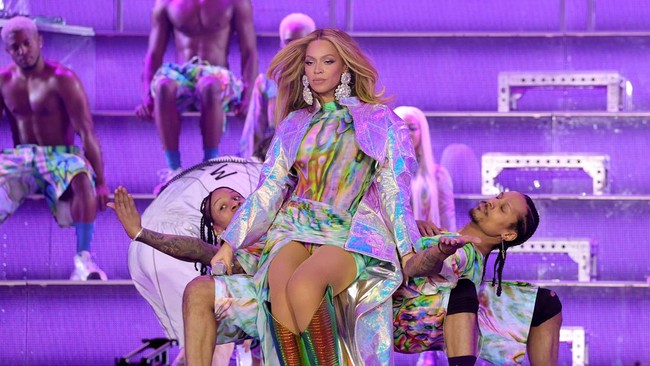 Beyonce dituding menjadi biang kerok inflasi Swedia pada Mei 2023. Pasalnya, gelaran konsernya ikut mengerek harga pada sektor restoran dan perhotelan.