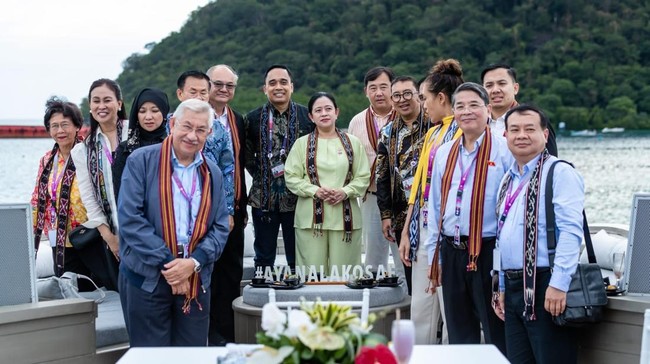 Praktisi dunia pariwisata memuji langkah diplomasi parlemen Puan yang mengajak delegasi KTT Asean untuk berpelesiran di Labuan Bajo.