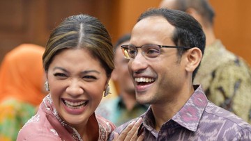 Berita Viral Selebriti dari InsertLive : 7 Potret Harmonis Nadiem Makarim dan Franka Saling Toleransi Meski Beda Agama