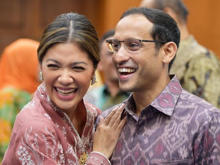7 Potret Nadiem Makarim dan Istri yang Jarang Terekspose
