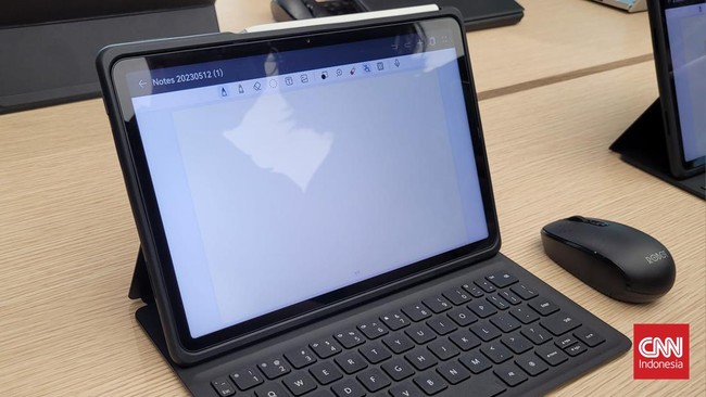 Huawei MatePad 11 resmi dirilis hari ini dengan harga Rp6,999 juta. Simak spesifikasnya di sini.