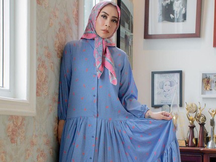 5 Potret Memesona Melly Goeslaw dalam Balutan Dress Usai Turun 34 Kg