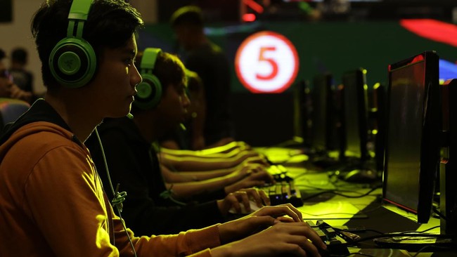 Federasi SEA Games (SEAGF) memberikan alasan mengenai pemberian medali emas bersama kepada tim putra Indonesia dan Singapura untuk cabang esport.