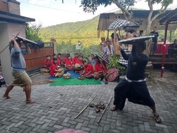 Tradisi Gebug Ende Desa Patas Dipercaya Bisa Mendatangkan Hujan