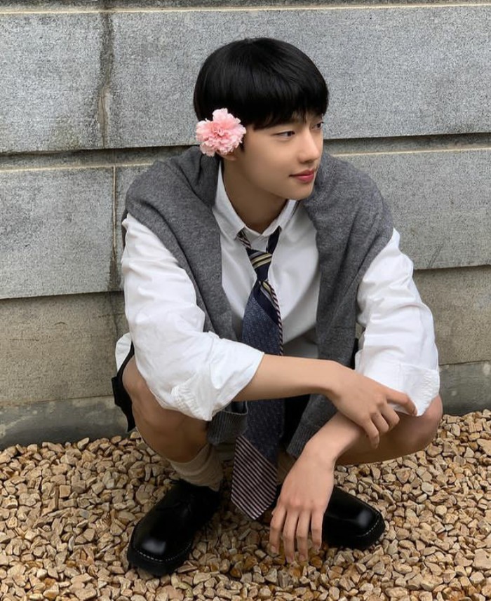 Ia akhirnya memulai debut akting melalui K-drama “Live On” pada 2020. Joon Young berperan sebagai Park Young Jae/Foto: instagram.com/sm_actist