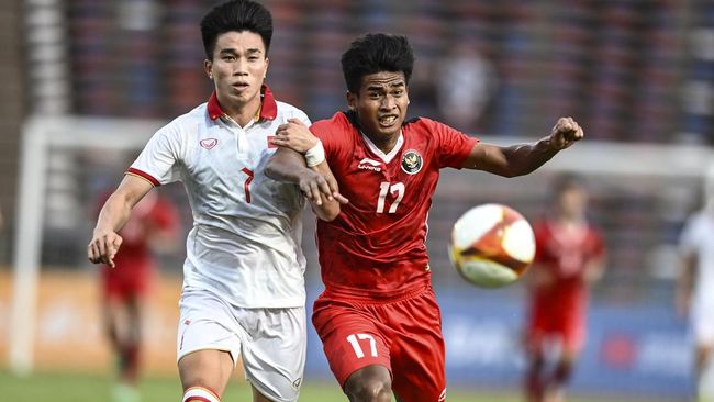 “Indonesia Beats Vietnam in Dramatic Fashion at 2023 SEA Games Semifinals”