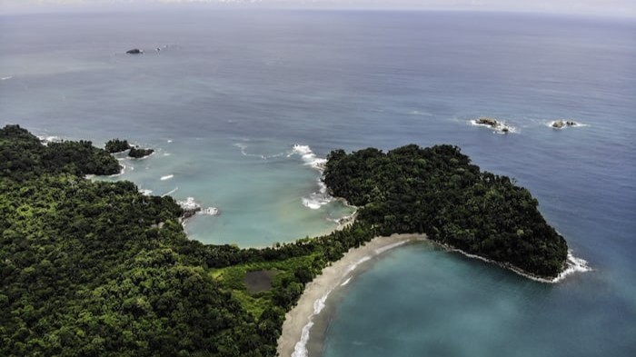 Rekomendasi destinasi wisata luar negeri ramah anak Negara yang Hampir Tidak Pernah Perang Sejak Berdiri