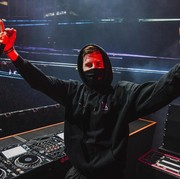 Viral! Alan Walker Promosi Lagu Terbaru Bak Seorang Caleg, Pasang Poster di Jalanan Ibu Kota