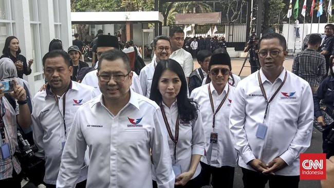 Sejumlah lembaga survei dalam hitung cepat atau quick count memprediksi Partai Perindo tidak lolos ke parlemen dalam Pemilu 2024.