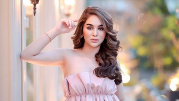 img-title Dulu Prostitusi, 7 Potret Hana Hanifah Dituduh Jadi Selingkuhan Christian Sugiono