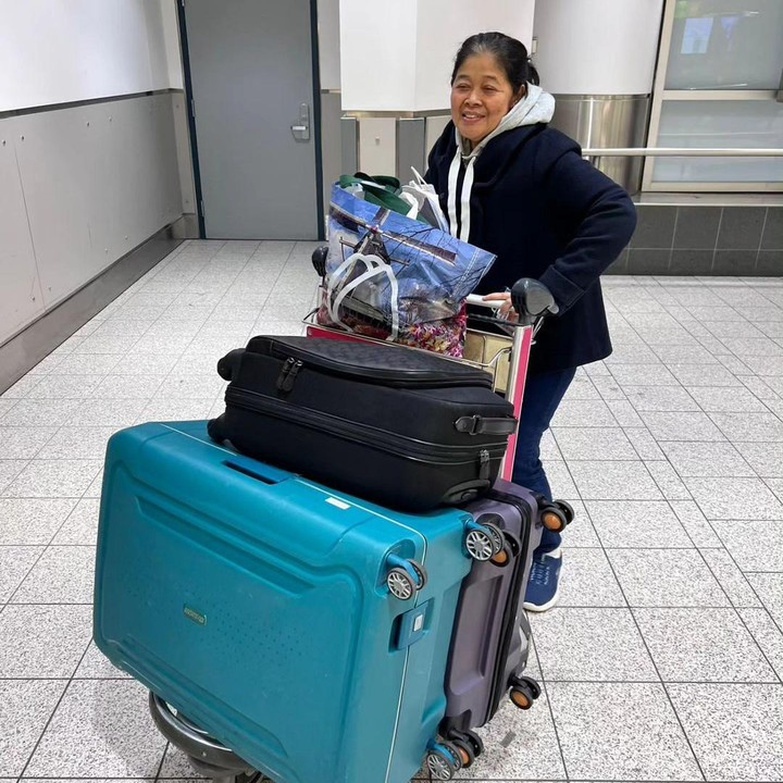 <p>Nah, setelah ke Belanda, Nevos terbang ke benua Amerika Utara, tepatnya di Toronto, untuk bertemu anak keduanya, Gisela Cindy. Gisela mengaku tak sabar untuk bertemu sang Bunda. (Foto: Instagram @graciaz14)</p>