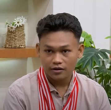 img-title Ini Kisah Khaidar Khamzah, Anak Petani yang Ditolak Kampus di Indonesia Tapi Diterima 13 Universitas Top Dunia!