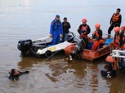 Kabar Terkini Pencarian Plt Ketua Golkar Kubu Raya yang Lompat ke Sungai