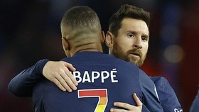 Hasil Liga Prancis: Dua Kartu Merah, PSG Sikat Ajaccio 5-0