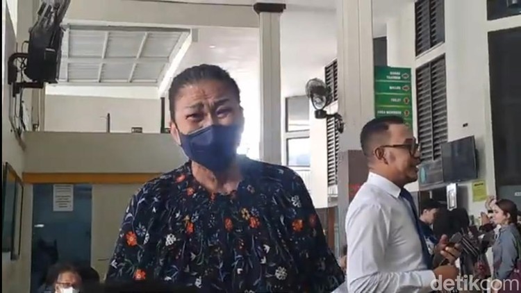 Ari Wibowo Proses cerai Ari Wibowo dan Inge Anugrah