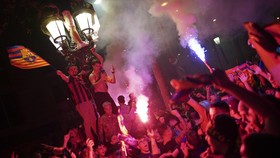 FOTO: Barcelona Kembali Jadi Raja Spanyol