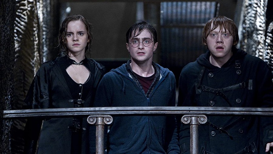 Cuplikan adegan di film Harry Potter and the Deathly Hallows Part 2.