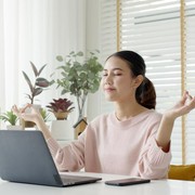 Benarkah Rutin Meditasi Bisa Meningkatkan Kecerdasan Otak?