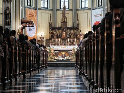 17 Jadwal Misa Kenaikan Yesus Kristus 2026 di Jakarta Lengkap