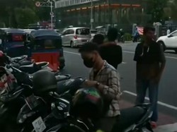 3 Hal soal Parkir Liar Rp 10 Ribu Per Motor di Depan Istiqlal