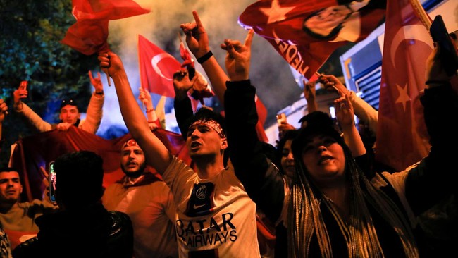 Kemenangan calon presiden petahana Recep Tayyip Erdogan di Pemilu Turki disebut-sebut menjadi harapan bagi Rusia.