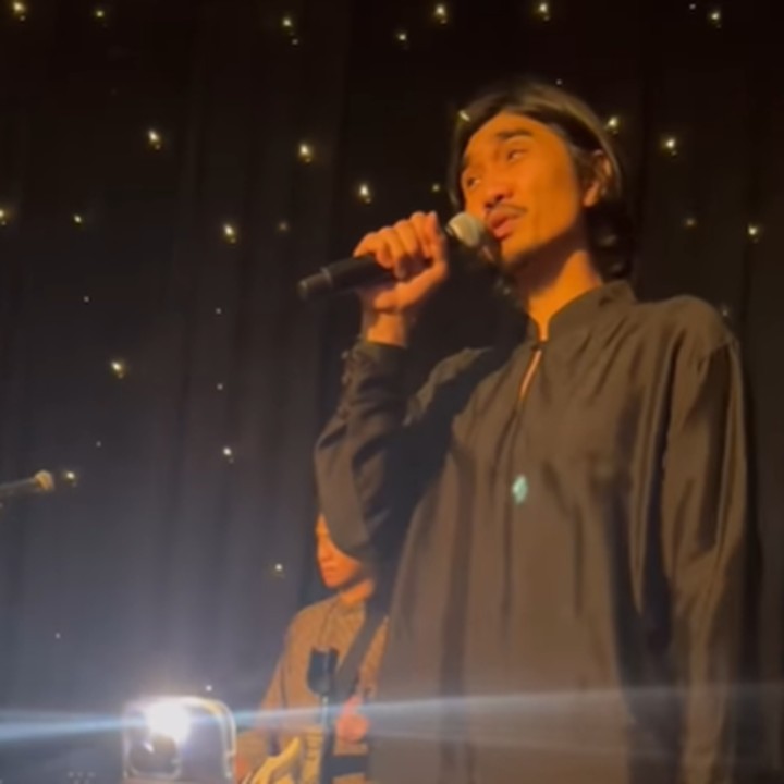 <p>Penampilan Duta di resepsi Jessica Mila dan Yakup Hasibuan juga menjadi daya tarik para penonton yang menyaksikan resepsi Jessica dan Yakup secara live di YouTube, Bunda. Foto: Instagram @jscmila)</p>