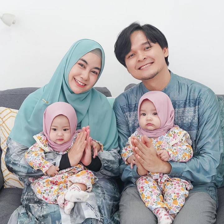 <p>Setelah penantian panjang, Anisa Rahma dan Anandito Dwis melahirkan anak kembar, Bunda. Berjenis kelamin perempuan, bayi yang lahir pada 13 Oktober 2022 ini pun diberi nama Alma dan Alsha. (Foto: Instagram: @anisarahma_12)</p>
