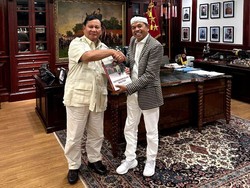 Prabowo Perkenalkan Dedi Mulyadi sebagai Waket Dewan Pembina Gerindra