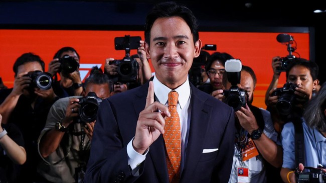 Pita Limjaroenrat dan Partai Move Forward berhasil mengamankan 151 kursi parlemen di pemilu Thailand. Kini mereka siap membentuk koalisi pemerintahan.