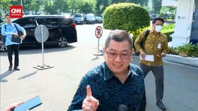 VIDEO: Jokowi Panggil Hary Tanoe Lagi Ke Istana
