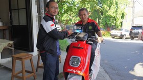 Motor Listrik Selis Jadi yang Perdana Dibeli dengan Bantuan Pemerintah