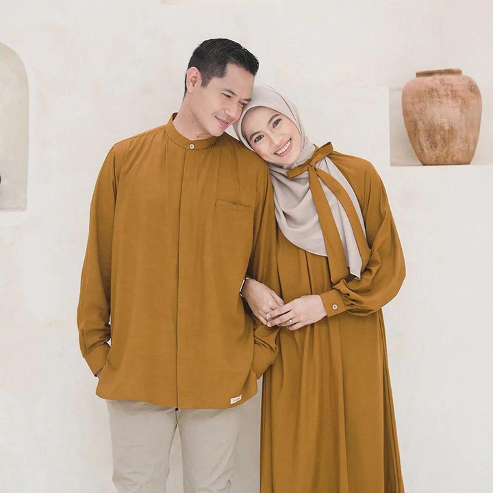 <p>Dude dan Icha menikah pada 22 Maret 2014. Pasangan ini terpaut jarak usia 9 tahun, lho. (Foto: Instagram @ichasoebandono)</p>