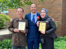 Anak Dewi Yull Wisuda S2 di Amerika dan Sabet 3 Penghargaan