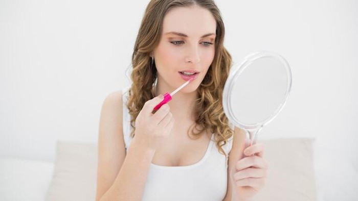 Tak Banyak yang Tahu, Ini Fakta Menarik Tentang Lip Oil!