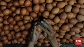Ibu di Tangsel Curi Telur di Minimarket Buat Makan Anak