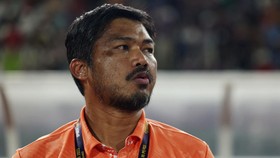 Pelatih Thailand Tak Dipecat, FAT Relakan Khemdee Pensiun