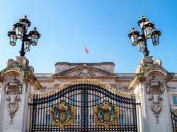 Istana Buckingham Dibuka untuk Wisatawan di 2025