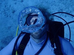 Sosok Aquaman Florida yang Hidup 74 Hari Dalam Air