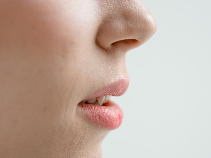 Kebiasaan yang membuat pori-pori wajah besar