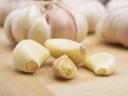 5 Cara Mengolah Bawang Putih untuk Turunkan Berat Badan