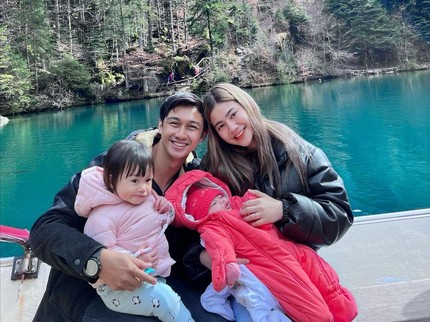 5 Potret Bayi Anak Artis yang Jadi Kakak di Usia 1 tahun