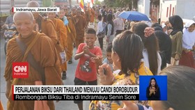 VIDEO: Rombongan Biksu Disambut Antusias oleh Warga Indramayu