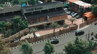<p>Resmi menjual rumahnya, Baim Wong dan Paula Verhouven memutuskan untuk tinggal di kantor mereka, yakni Tiger Wong Entertainment. Bukan sembarang kantor, kantor sekaligus rumah mereka ini dilengkapi dengan fasilitas yang super nyaman, Bunda. (Foto: YouTube AH)</p>