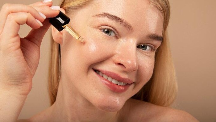 img-title Mengulik Bahan Skincare AHA vs BHA, Mana yang Paling Baik untuk Perawatan Kulit?