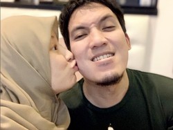 Profil Desta yang Gugat Cerai Natasha Rizki di Usia Pernikahan 10 Tahun