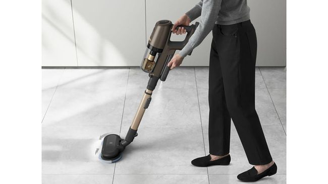 Electrolux Vacuum Cleaner UltimateHome 900 (EFP91825) menjawab segala kebutuhan untuk membersihkan rumah secara mudah dan menyenangkan.
